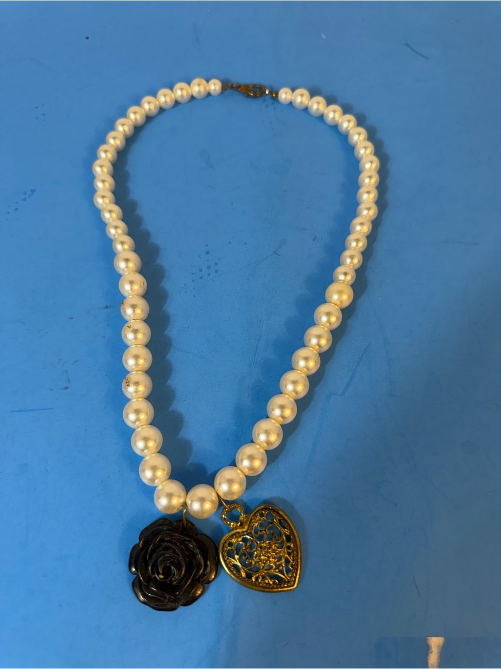 Pearl Beaded Necklace with Black Rose and Gold Heart Pendants